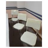 Vintage Table and 6 Chairs (see pics for minor damage to chairs) 6