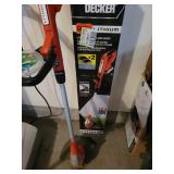 Black & Decker Lithium Battery Operated Weed Eater with 2 Batteries and Charger (works)