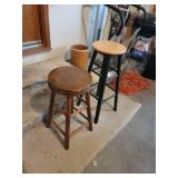 2 Stools