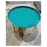 Kate and Laurel Celia Round Mirrored Coffee Table - 28.25x28.25x19- Retail:$157.49