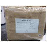 Supreme Warmth Fleece Blanket King Sand  Retail: $45.99