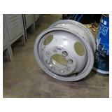 8 lug / 17 inch Wheel