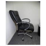 Nice Rolling Office Chair