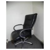 Nice Rolling Office Chair