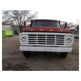 Ford F602 Farm Truck w/ Dump Bed