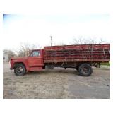 Ford F602 Farm Truck w/ Dump Bed