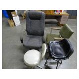 Metal magazine or newspaper rack