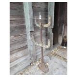 Vintage Metal Support