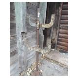 Vintage Metal Support