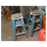 2 Hefty Jack Stands