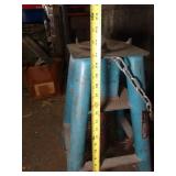 2 Hefty Jack Stands