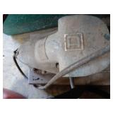 Pneumatic Vise or Clamp Tool