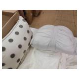 Urban Habitat King Size Duvet Cover Set 7 pc.