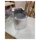 Frigidaire EFIC206-TG-SILVER Compact Ice Maker, 26 lb per Day, Silver