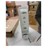 DeLONGHI ComforTemp Oil-Filled Radiator, Off-White, 13 4/5 x 9 1/10 x 25 1/5