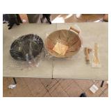 Honey Can Do Joyce Chen Classic Series Uncoated Carbon Steel 4-Pc. Wok Set with Lid and Birch Handles