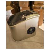 Frigidaire Ice Maker - Large See Through Lid-(EFIC206-TG-SILVER), silver