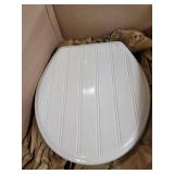 Mayfair Round White Molded Wood Toilet Seat