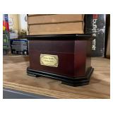 New In Box Famous Thomas Kinkade’s Holiday Spirit Collectable Music Box