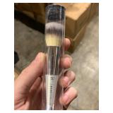 New It Cosmetics Bye Bye Foundation Full Coverage Moisturizer w/ Double Ended Brush