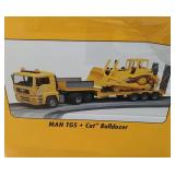 Bruder CAT Man TGS + Cat Bulldozer set
