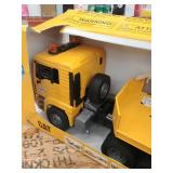 Bruder CAT Man TGS + Cat Bulldozer set