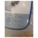 Downluxe Reversible Comforter, Queen