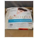 Superior All Season Classic Comforter, Twin