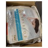 Superior All Season Classic Comforter, Twin