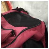 AMAZON BASICS FOLDABLE PET CARRIER 26IN