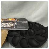 Outset Oyster Grill Pan (GENTLY USED)