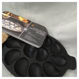 Outset Oyster Grill Pan (GENTLY USED)