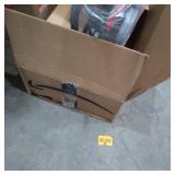 AMAZON FOLDABLE LAWN CHAIR - RED