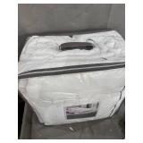 Vera Wang King Comforter Set