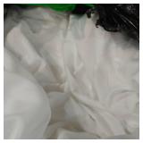 WHITE MATTRESS COVER SIZE UNKNOWN