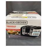 Black & Decker Extra Lift 4-Slice Black Toaster