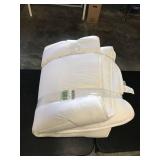 OEKO-TEX Comforter (Twin/Twin XL Size)