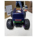Monster Jam Official Grave Digger Freestyle Force