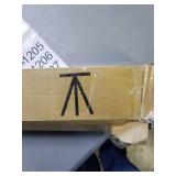 AV Direct Aluminum Presentation Easel