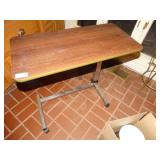 Adjustable tv tray table