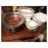 Lot of assorted bakeware