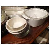 Lot of assorted bakeware