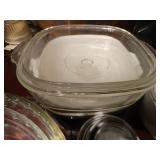 Lot of assorted bakeware