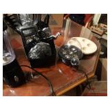 Lot of small kitchen appliances