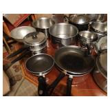 Large lot of various pots/pans