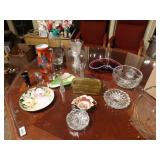 Various collectable glassware & china