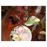 Various collectable glassware & china