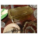 Various collectable glassware & china