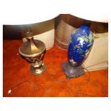 2 table lamps & various extra shades