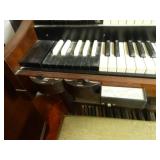 Hammond Rhythem II excellent organ w/ bench